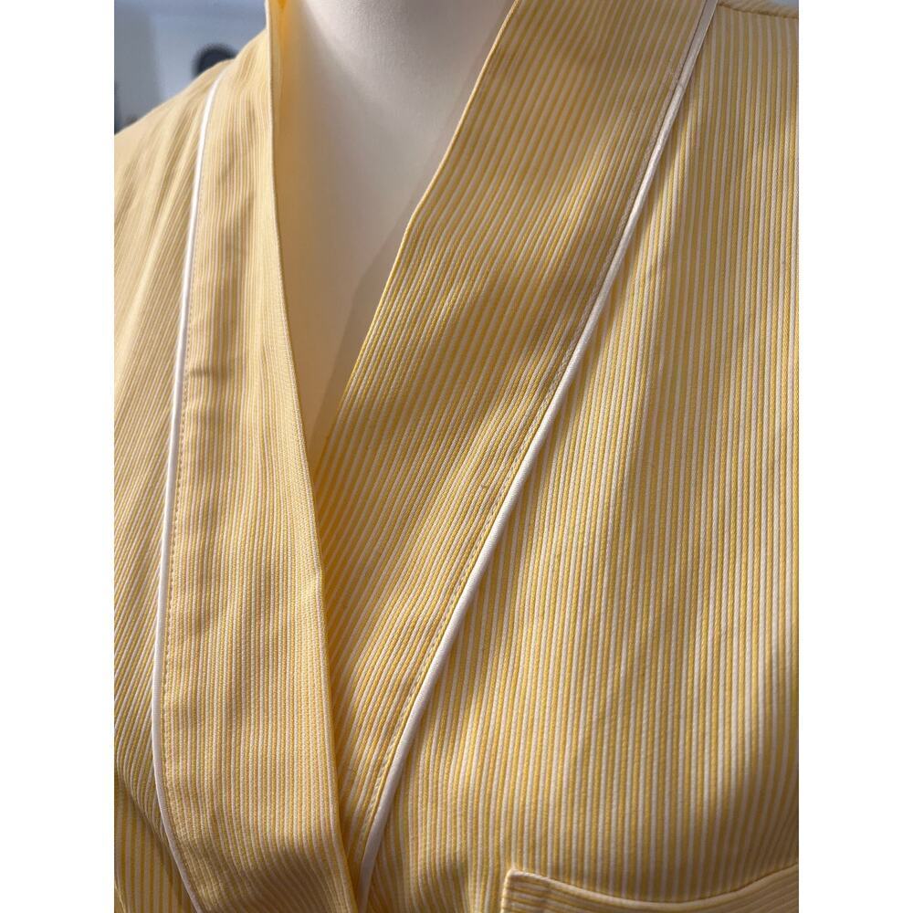 CABERNET womens long bathrobe embroiered breast pocket and belt size medium - Picture 6 of 9